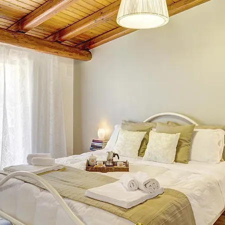 Apartament Zina